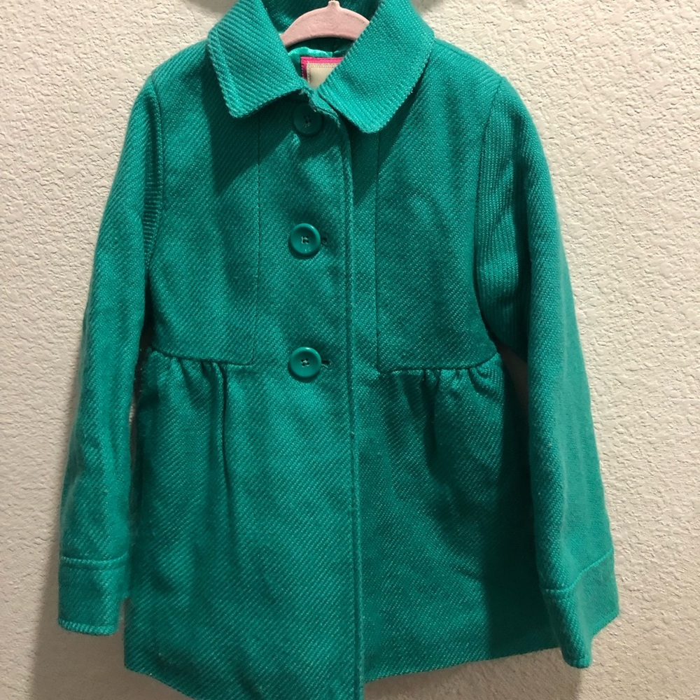 Adorable winter coat. No call outs!!